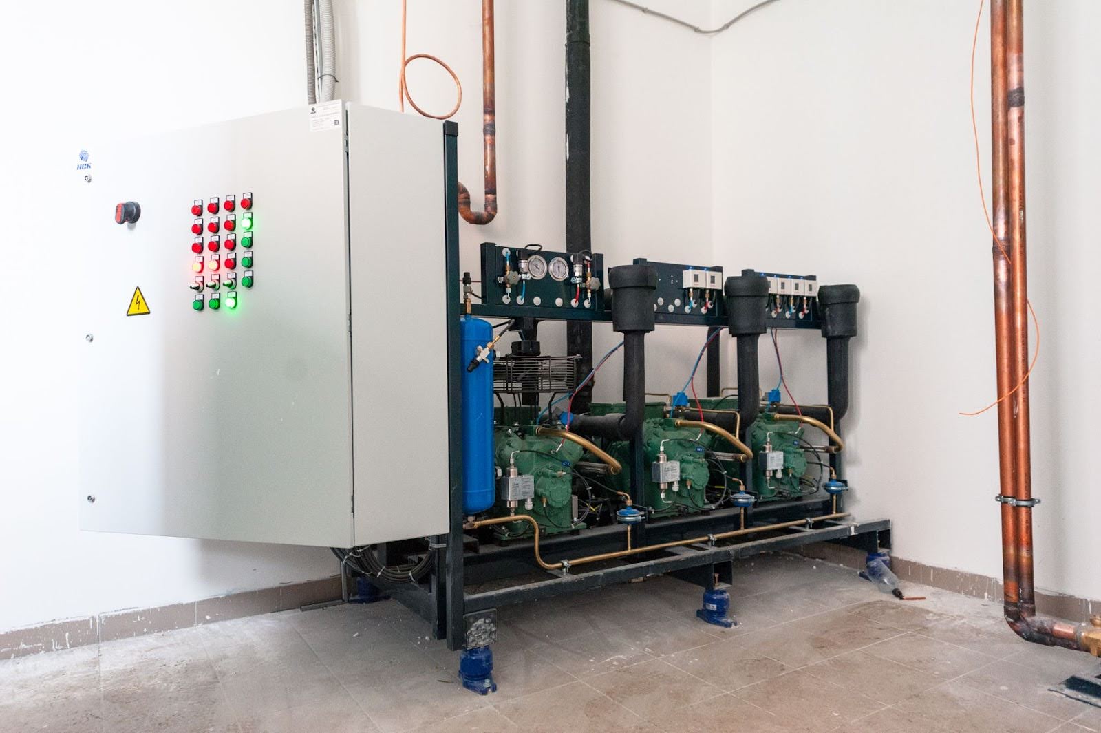 Гипермаркет EUROSPAR с рестораном “под ключ” в городе Саранск: проектирование, коммуникации, оборудование и монтаж