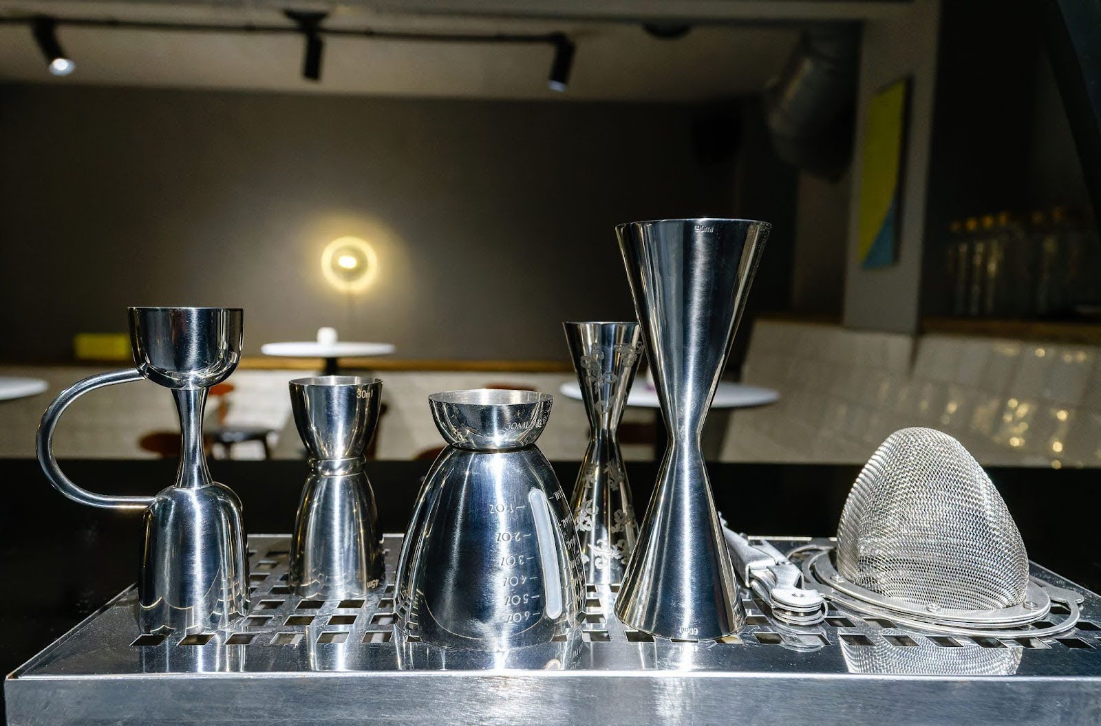 Рюмочная “Весна” “под ключ”: проектирование, оборудование, посуда и монтаж