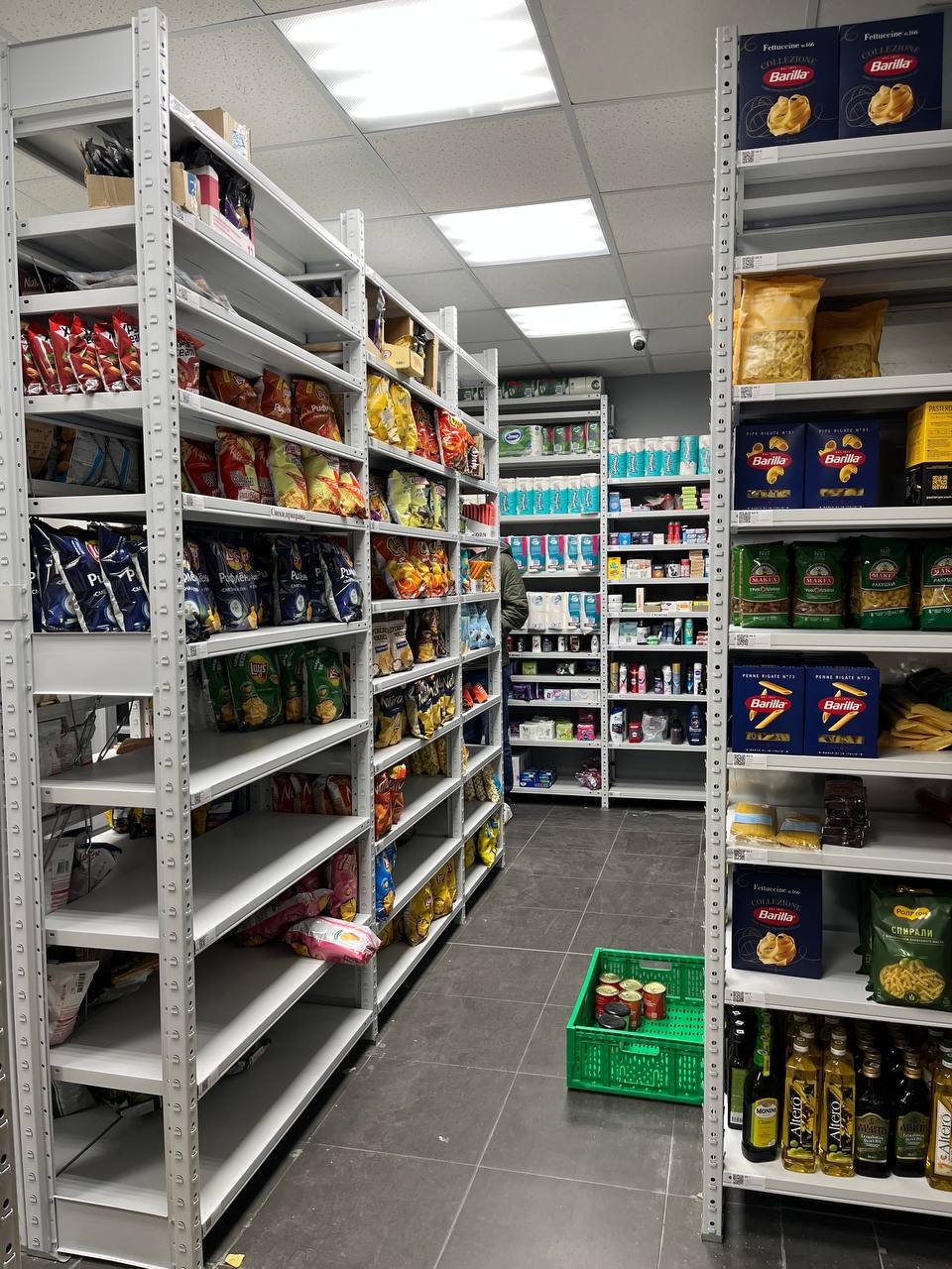 Экспресс оборудование даркстора Яндекс Лавки